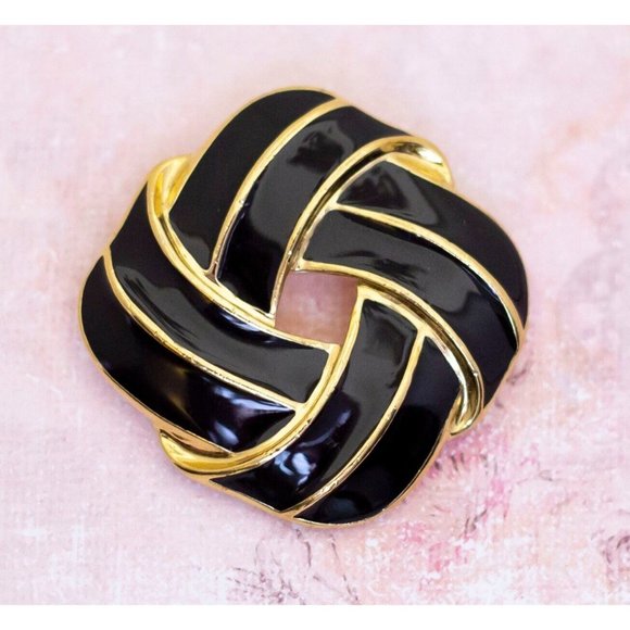 Simple Black and Gold Tone Vintage Brooch | Trifari | H30 - Picture 1 of 2